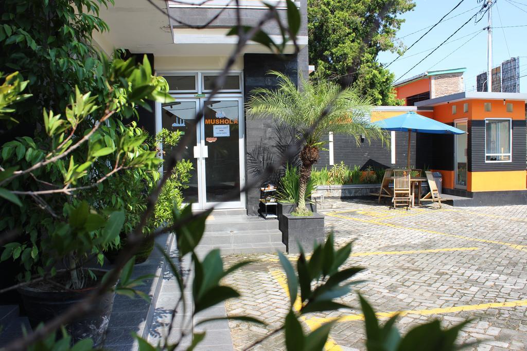 Hotel Aryuka Kejayan Экстерьер фото